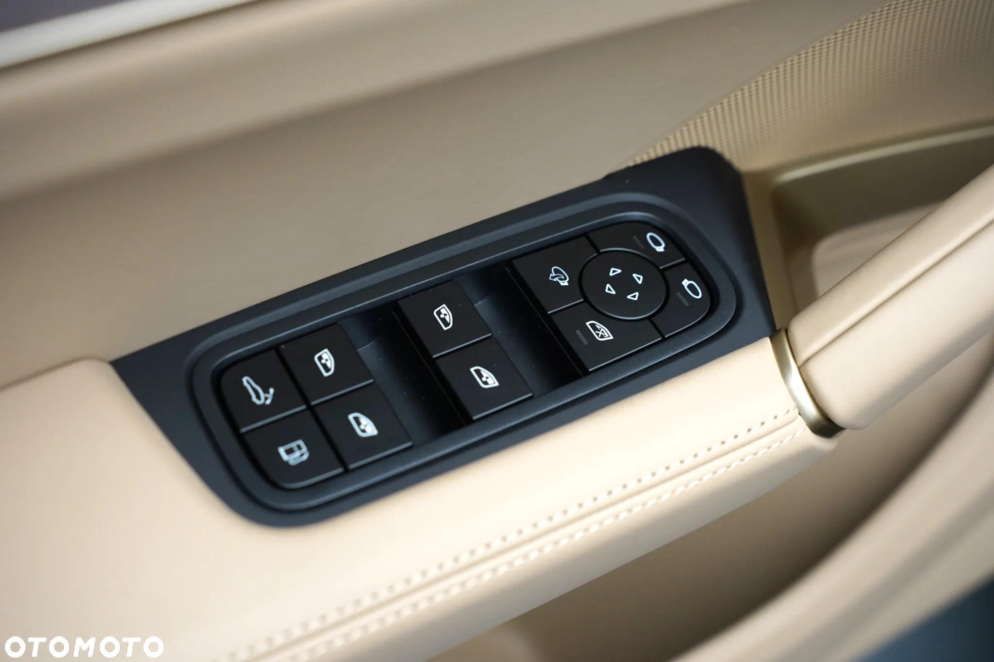 Porsche Cayenne S E-Hybrid PHEV - 15