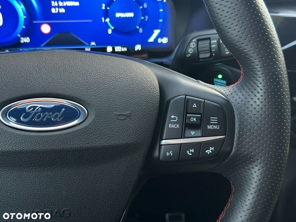 Ford Kuga - 39