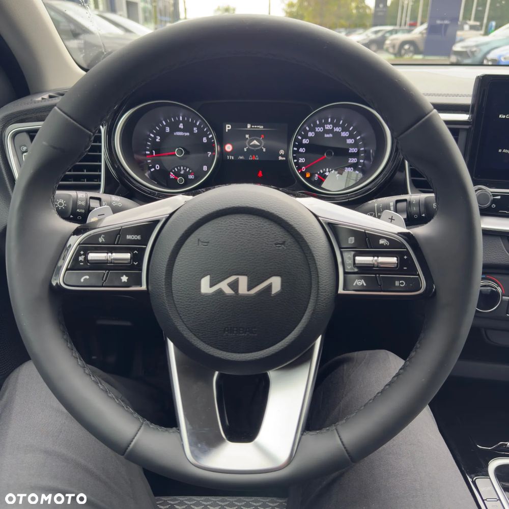 Kia Ceed 1.5 T-GDI Tribute DCT - 6