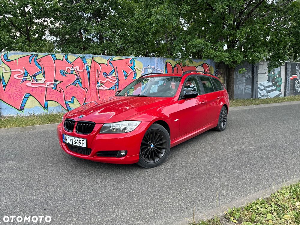 BMW Seria 3 320i Touring - 11