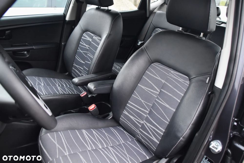 Kia Venga 1.6 CVVT Spirit - 8