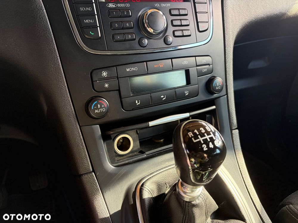 Ford S-Max - 7