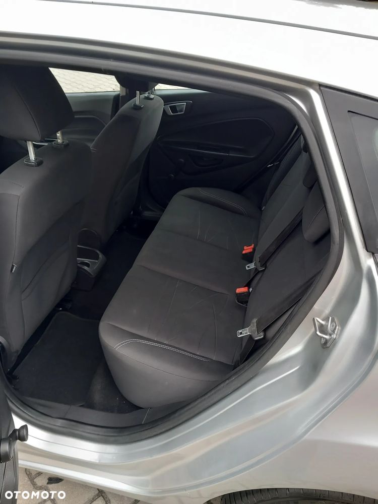 Ford Fiesta 1.5 TDCi SYNC Edition - 17