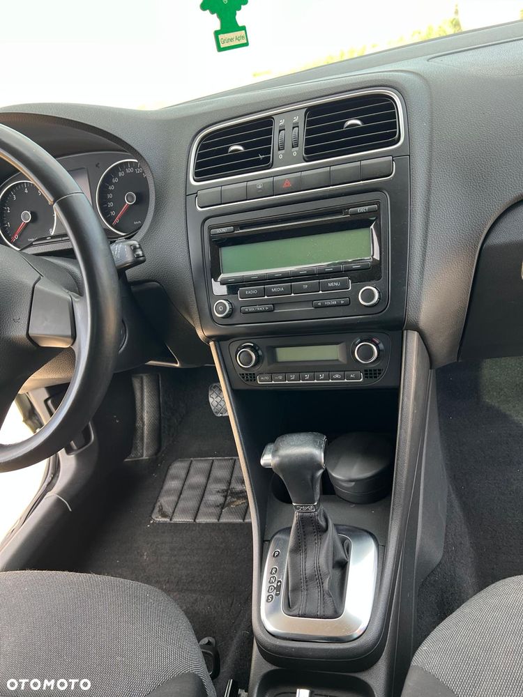 Volkswagen Polo 1.4 16V Comfortline DSG - 13
