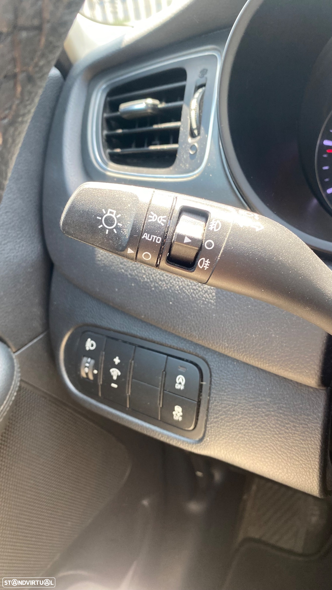Kia Carens 1.7 CRDi ISG TX - 34