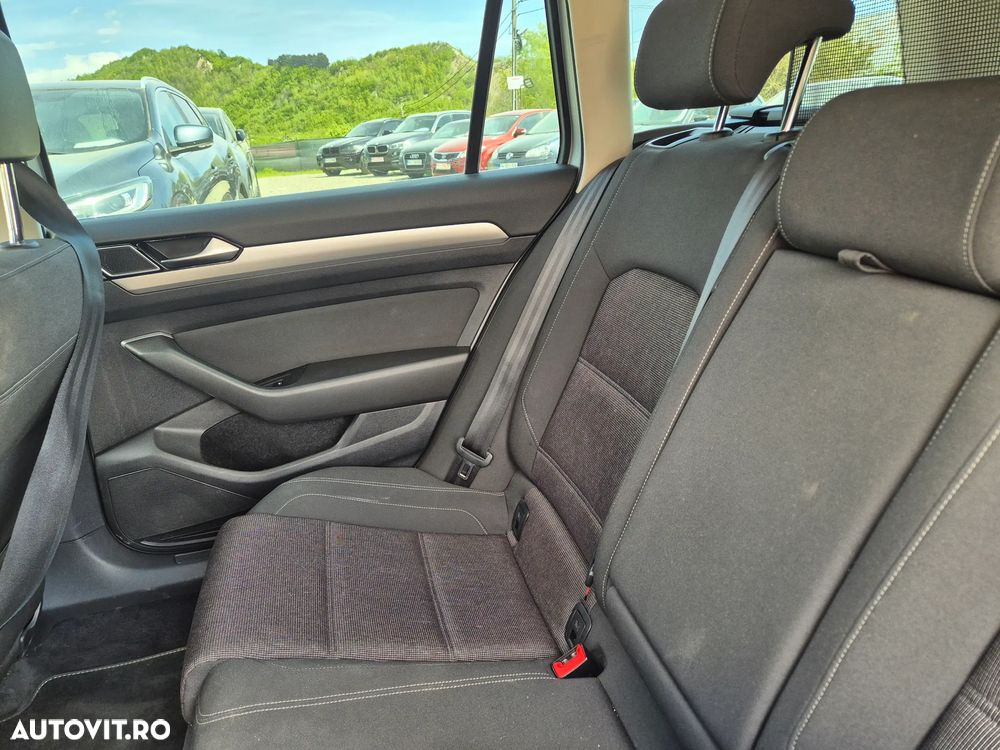 Volkswagen Passat 2.0 TDI DSG (BlueMotion Technology) Comfortline - 11