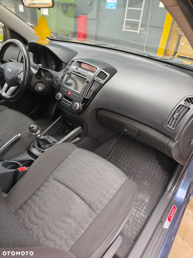 Kia Ceed 1.6 Crdi Comfort + - 12