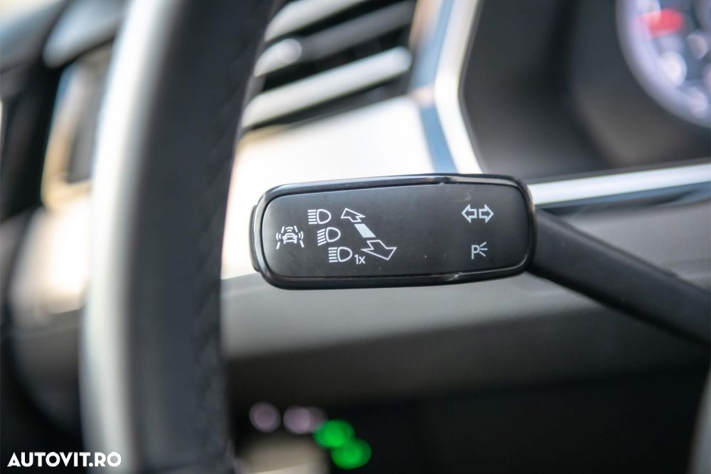 Volkswagen Passat 2.0 TDI DSG Highline - 13