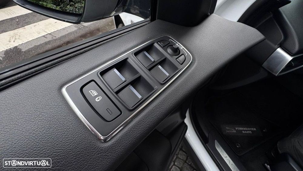 Jaguar F-Pace 2.0 i4D Pure Aut. - 11