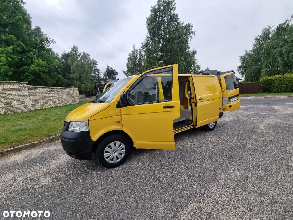 Volkswagen T5 - 16