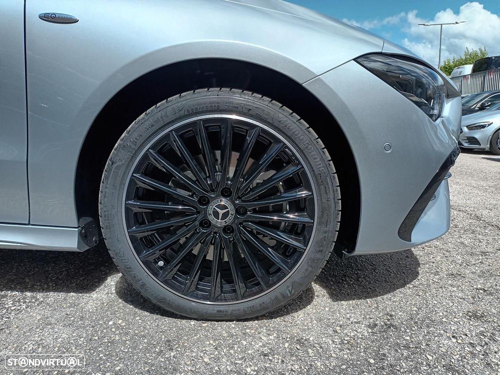 Mercedes-Benz CLA 250 e Shooting Brake AMG Line - 4