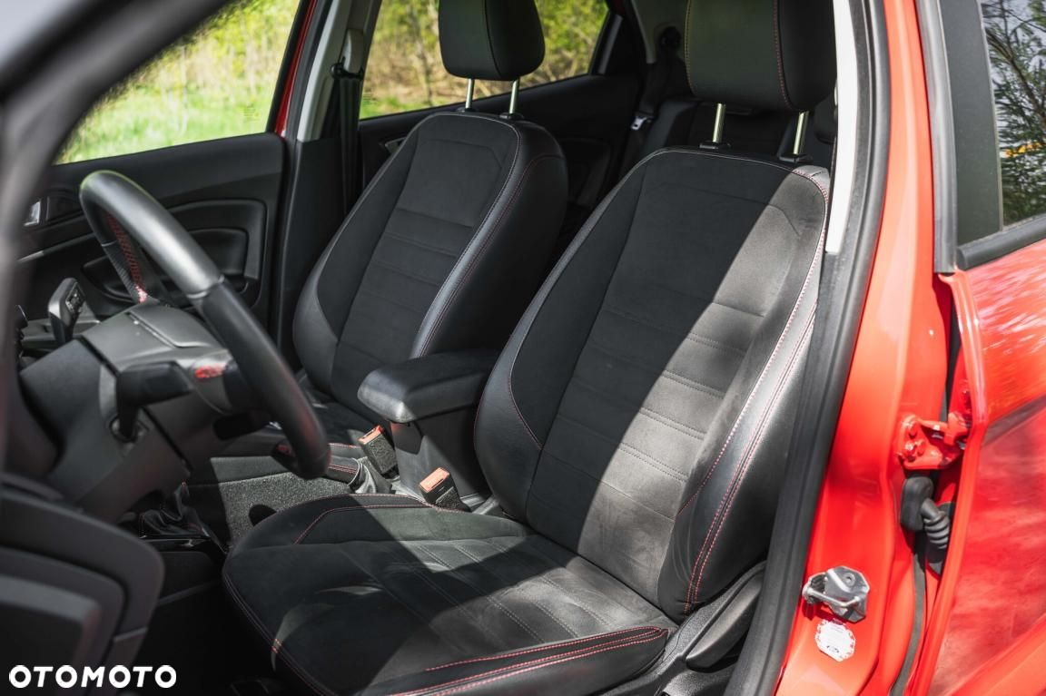 Ford EcoSport - 11