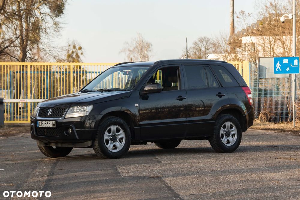 Suzuki Grand Vitara 2.0 - 1