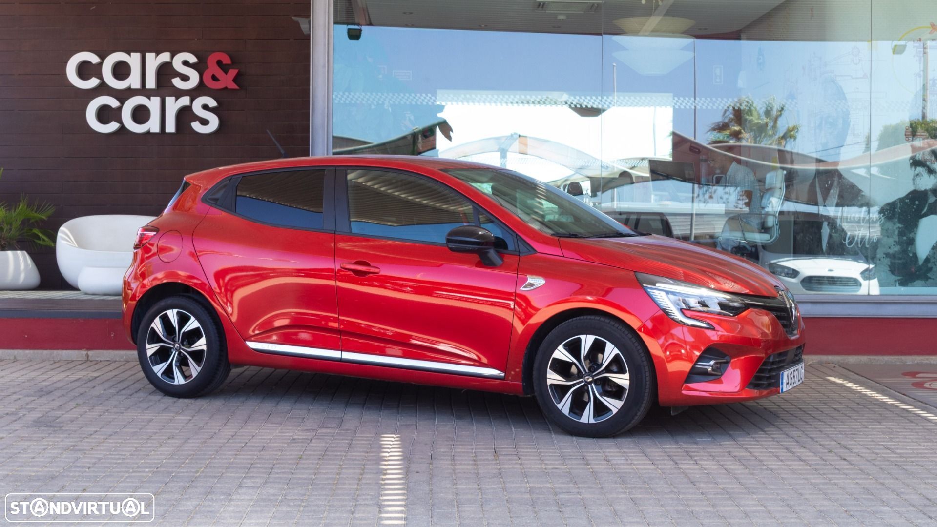 Renault Clio 1.0 TCe Limited CVT - 1