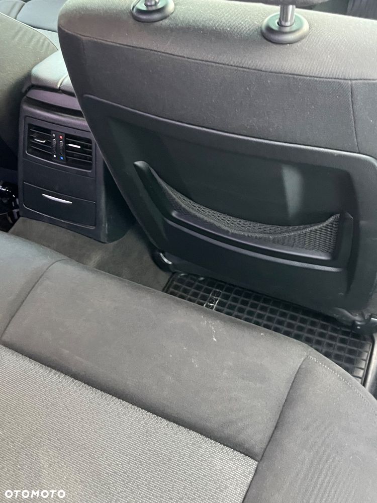 BMW Seria 3 320d - 32