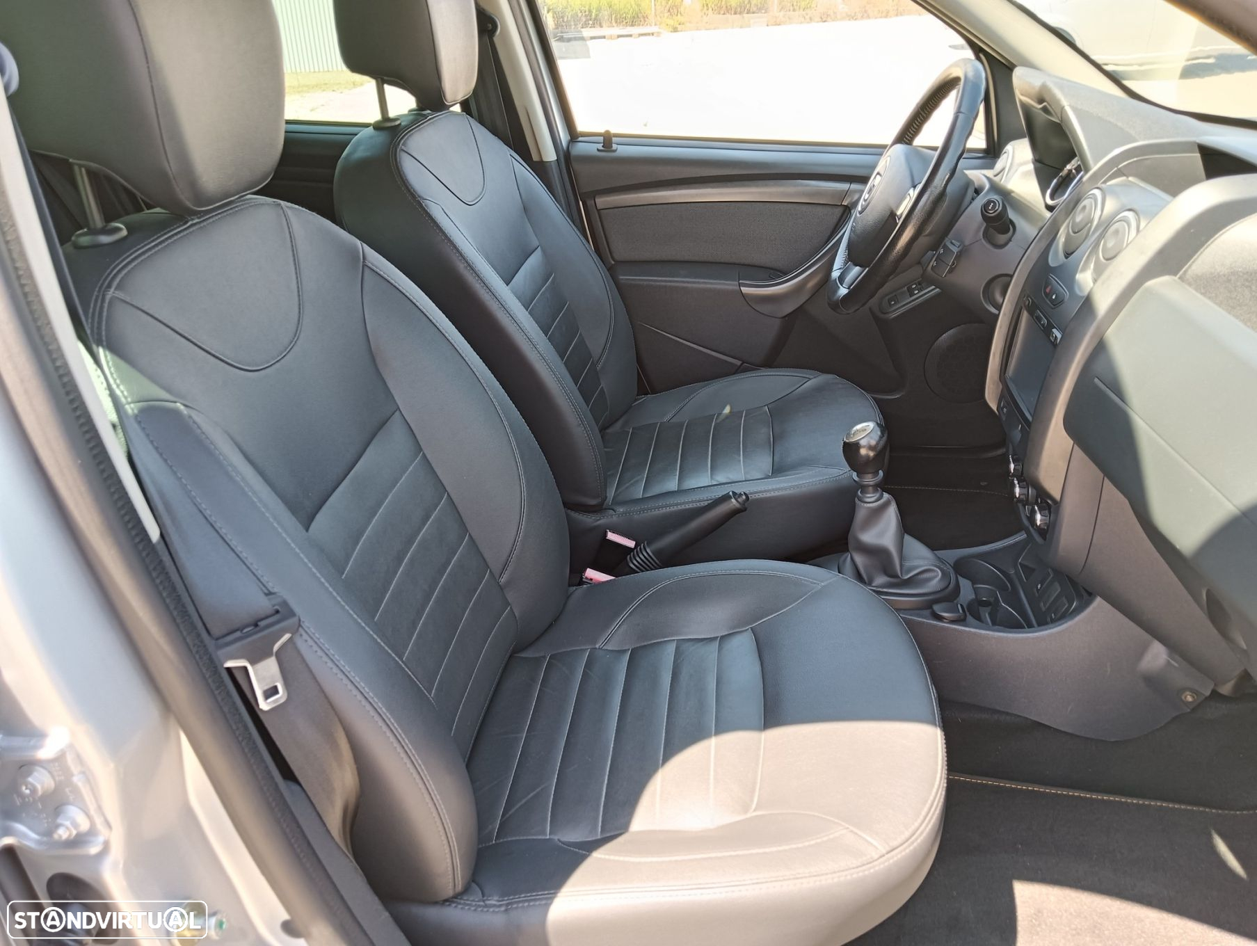 Dacia Duster 1.5 dCi Prestige - 15