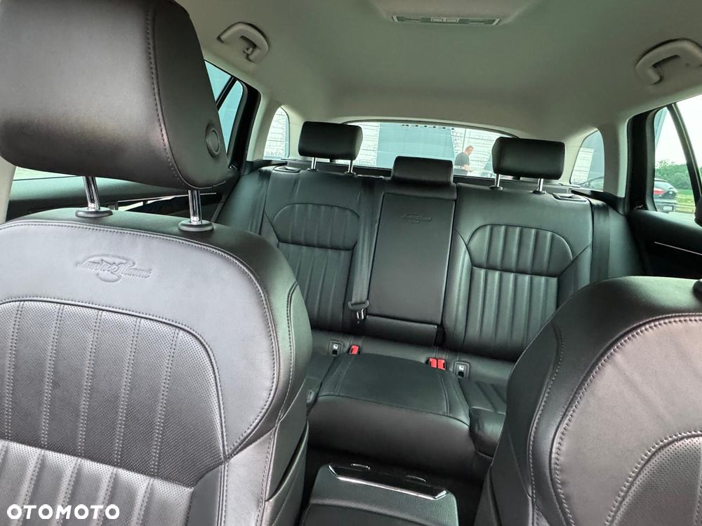 Skoda Superb 2.0 TDI L&K DSG - 9