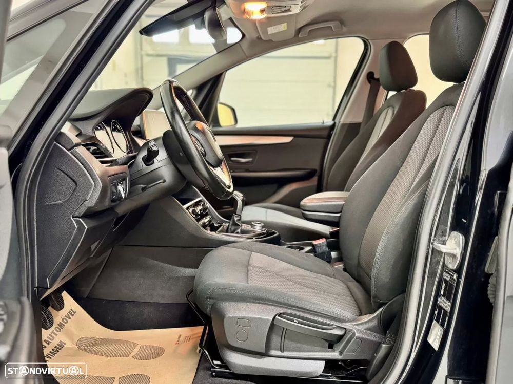 BMW 218 Gran Tourer d Sport Line - 22