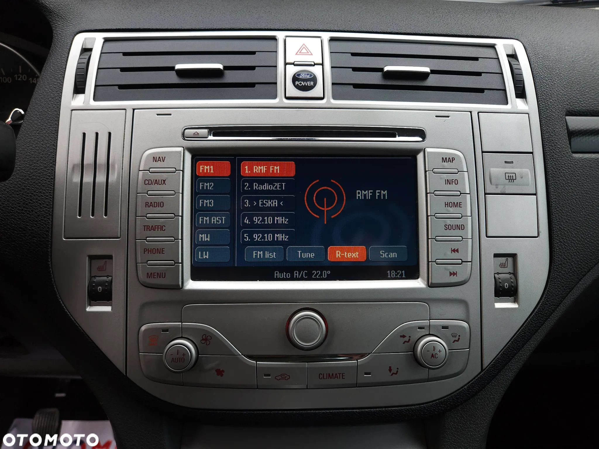 Ford Kuga 2.0 TDCi 4x4 Titanium - 26