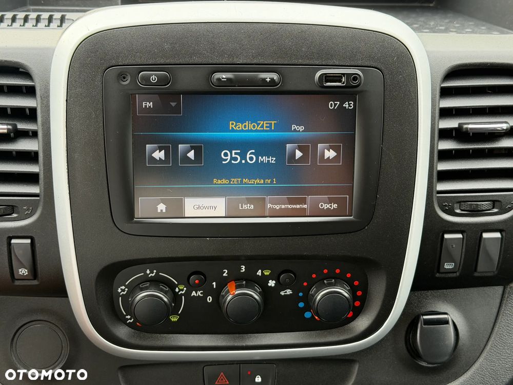 Renault TRAFIC - 16
