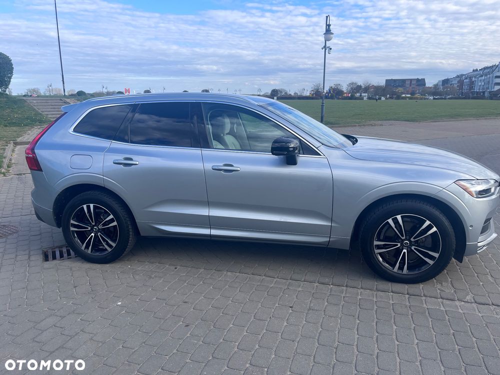 Volvo XC 60 T6 AWD Geartronic Momentum Pro - 9