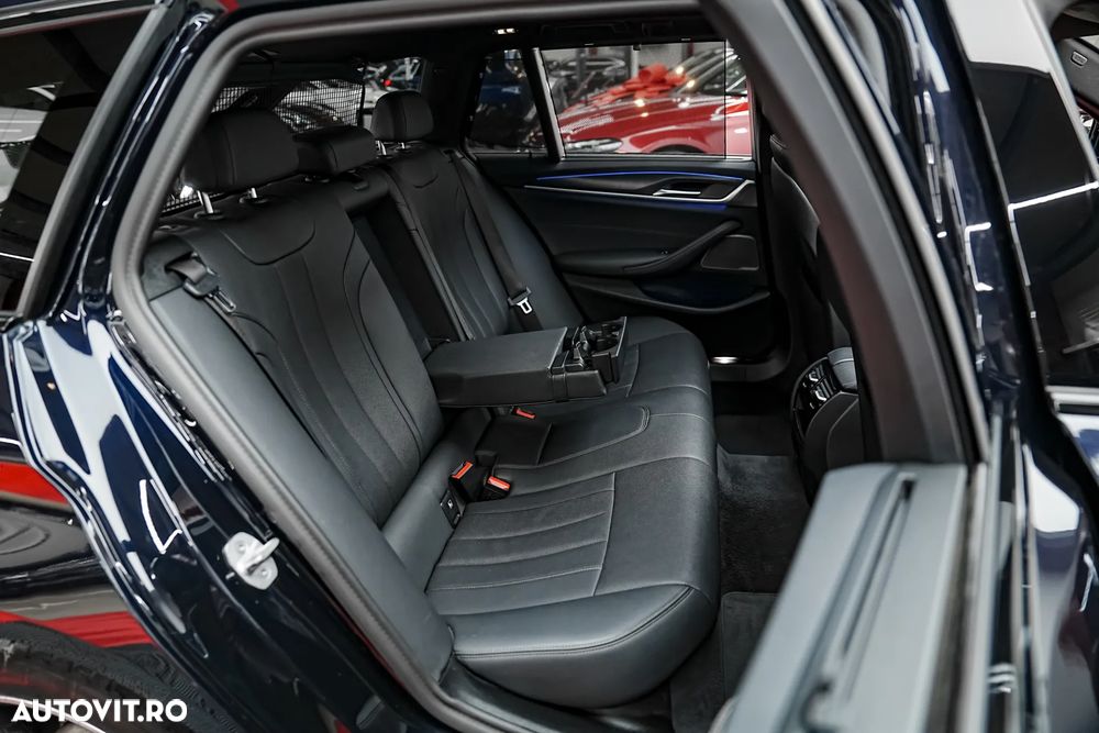BMW Seria 5 520i Aut. M Sport Edition - 12