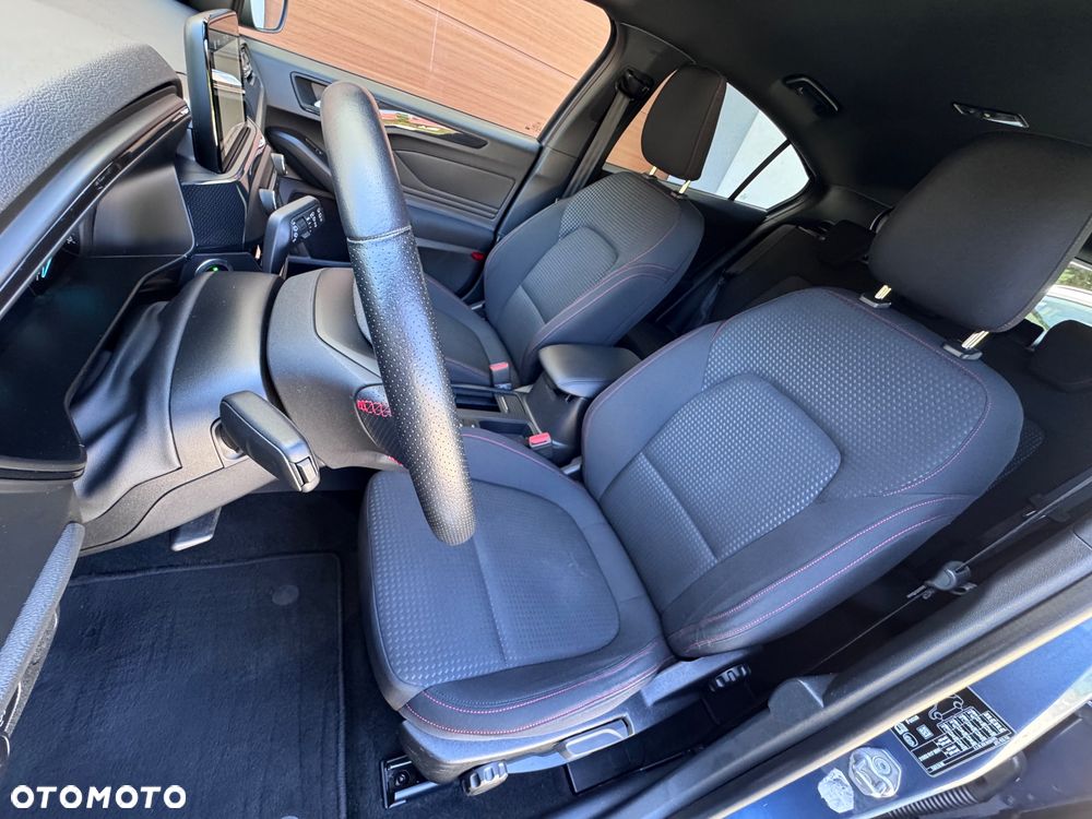 Ford Focus 1.0 EcoBoost Hybrid ST-LINE VIGNALE - 33