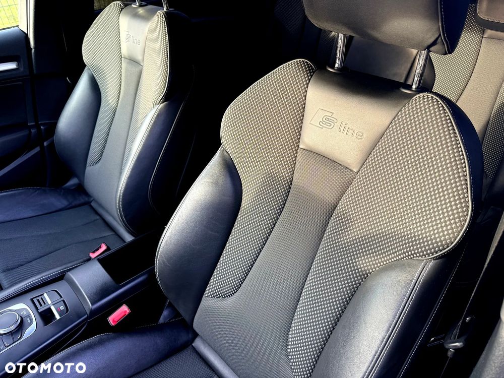 Audi A3 Sportback 2.0 TDI S line Sportpaket - 11
