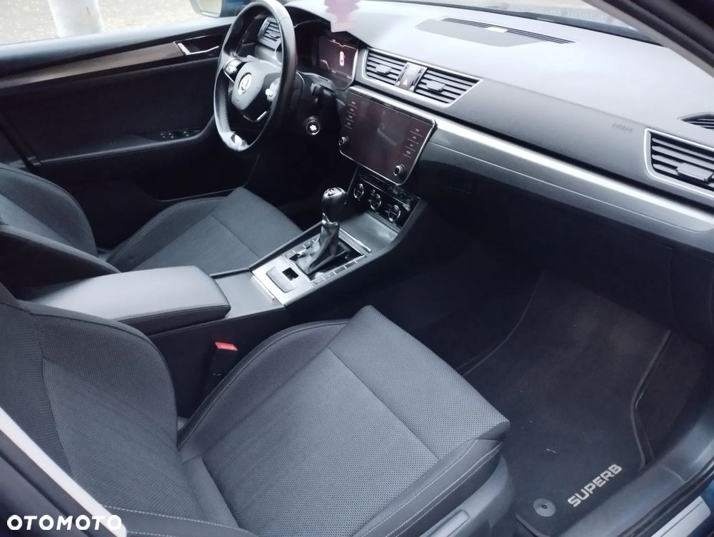 Skoda Superb 2.0 TDI SCR 4x4 Style DSG - 6