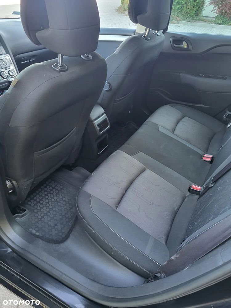 Citroën C4 1.6 HDi Attraction - 10