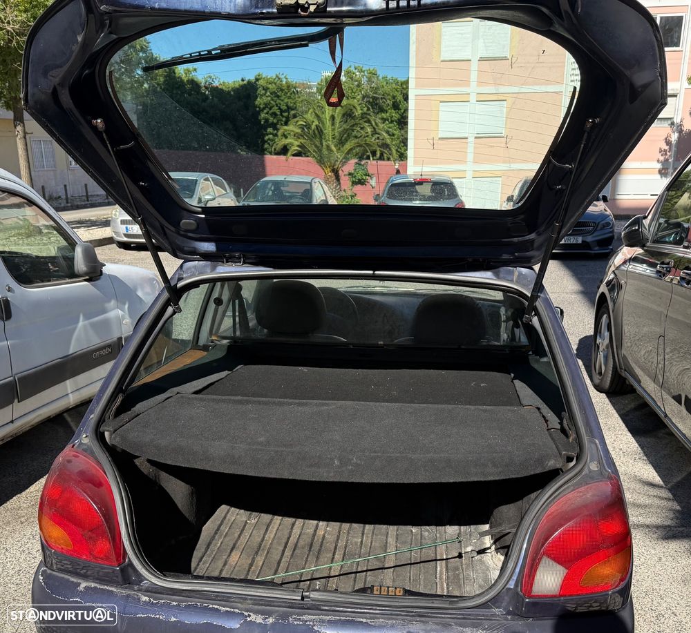 Ford Fiesta 1.8 D Studio - 4