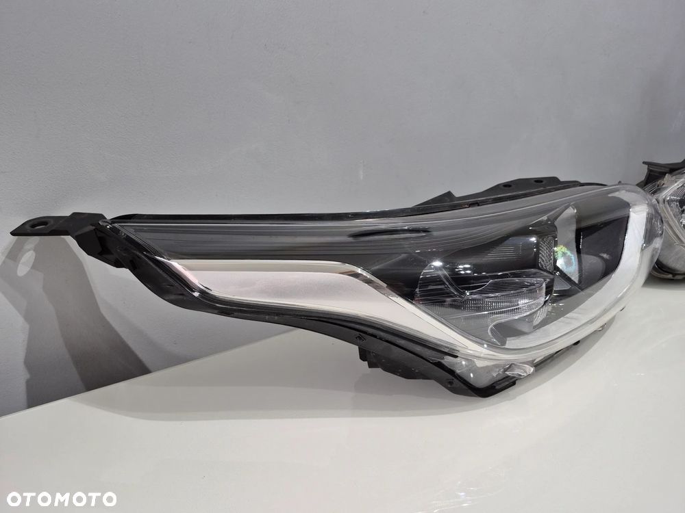 Kia Ceed III 18- Lampa reflektor soczewka lewy prawy przód 12PIN Europa oryginalny - 6