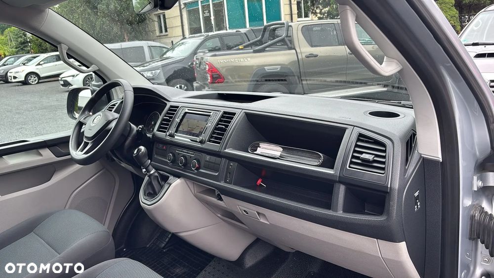 Volkswagen Transporter T6 - 21