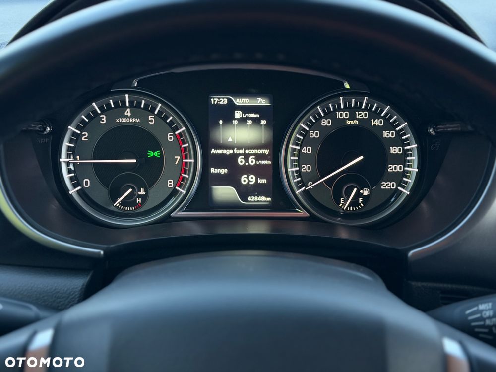 Suzuki Vitara 1.4 Boosterjet SHVS Premium 4WD - 12