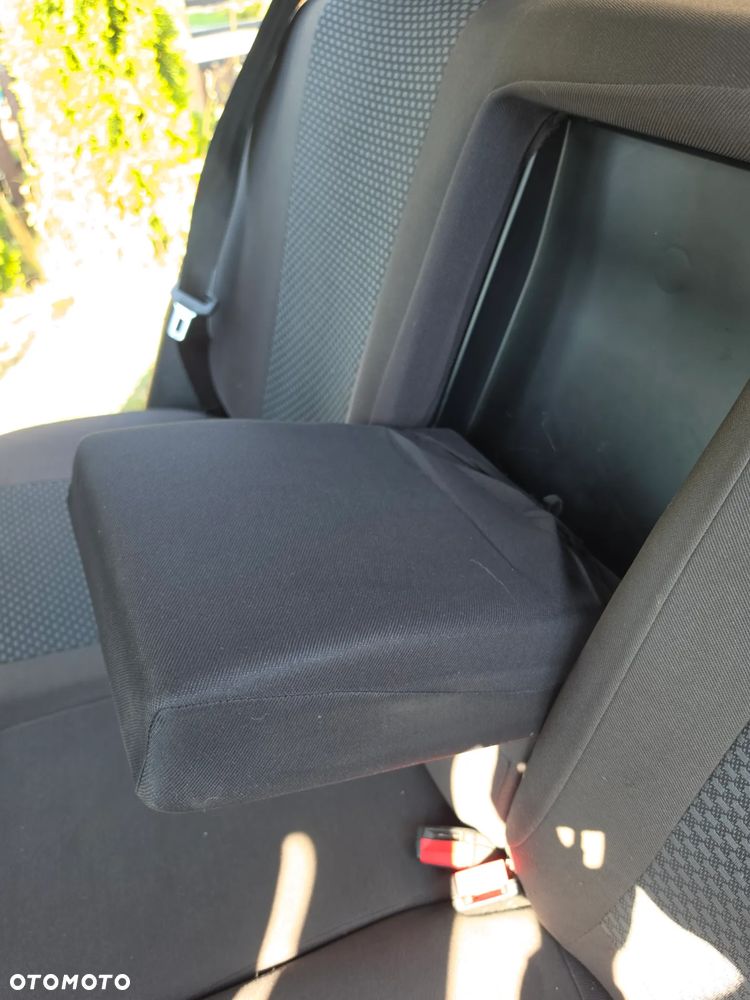 Volkswagen Golf 1.6 Comfortline - 15