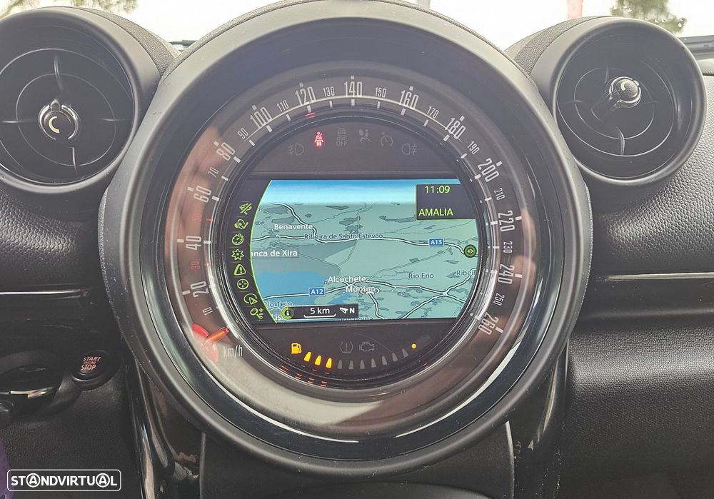 MINI Countryman Cooper D - 13