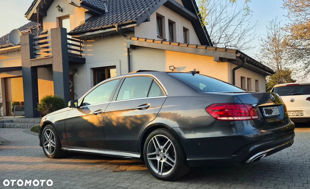 Mercedes-Benz Klasa E 500 4Matic 7G-TRONIC Avantgarde - 4
