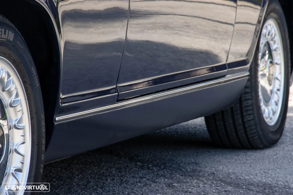 Rolls Royce Corniche Standard - 25