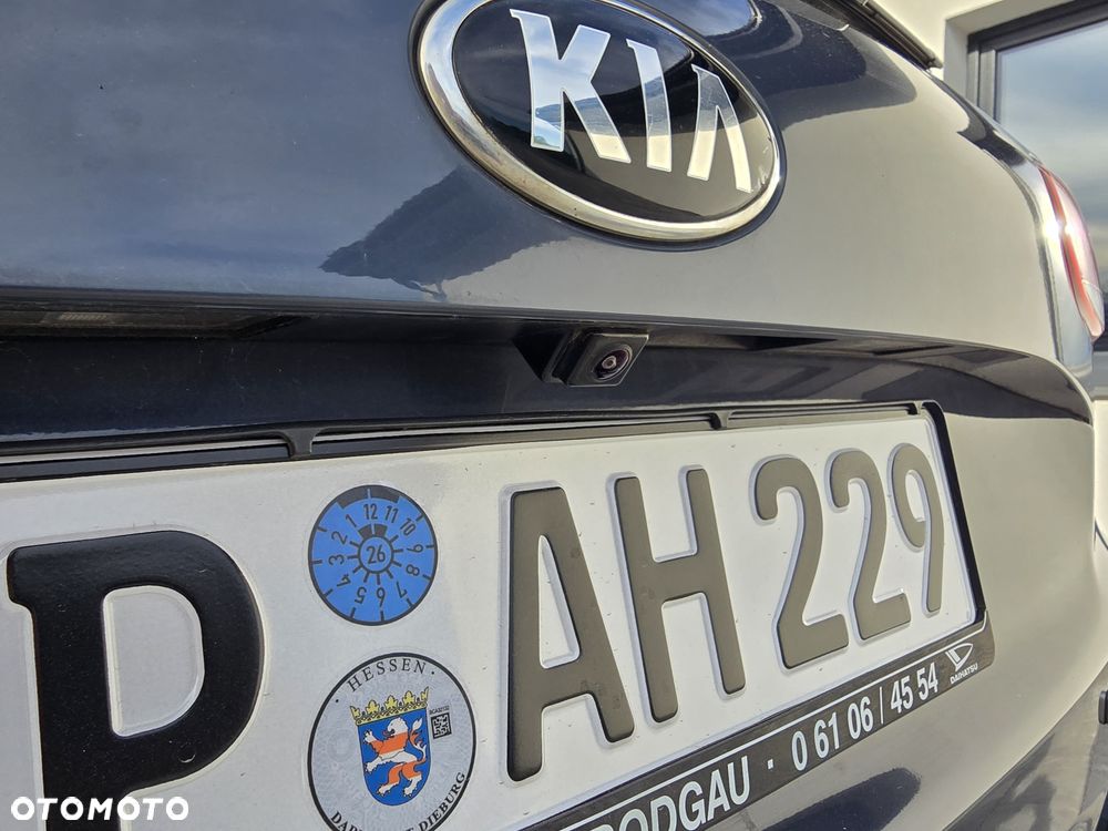 Kia Ceed 1.6 GDI Dream Team Edition - 10
