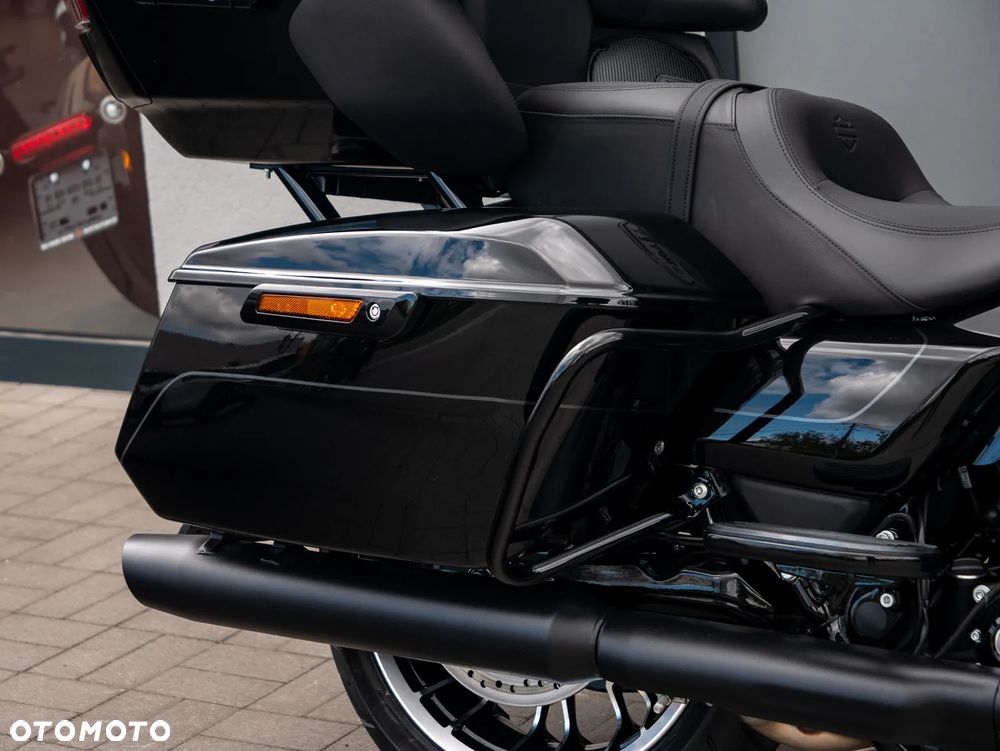 Harley-Davidson Touring Road Glide - 11