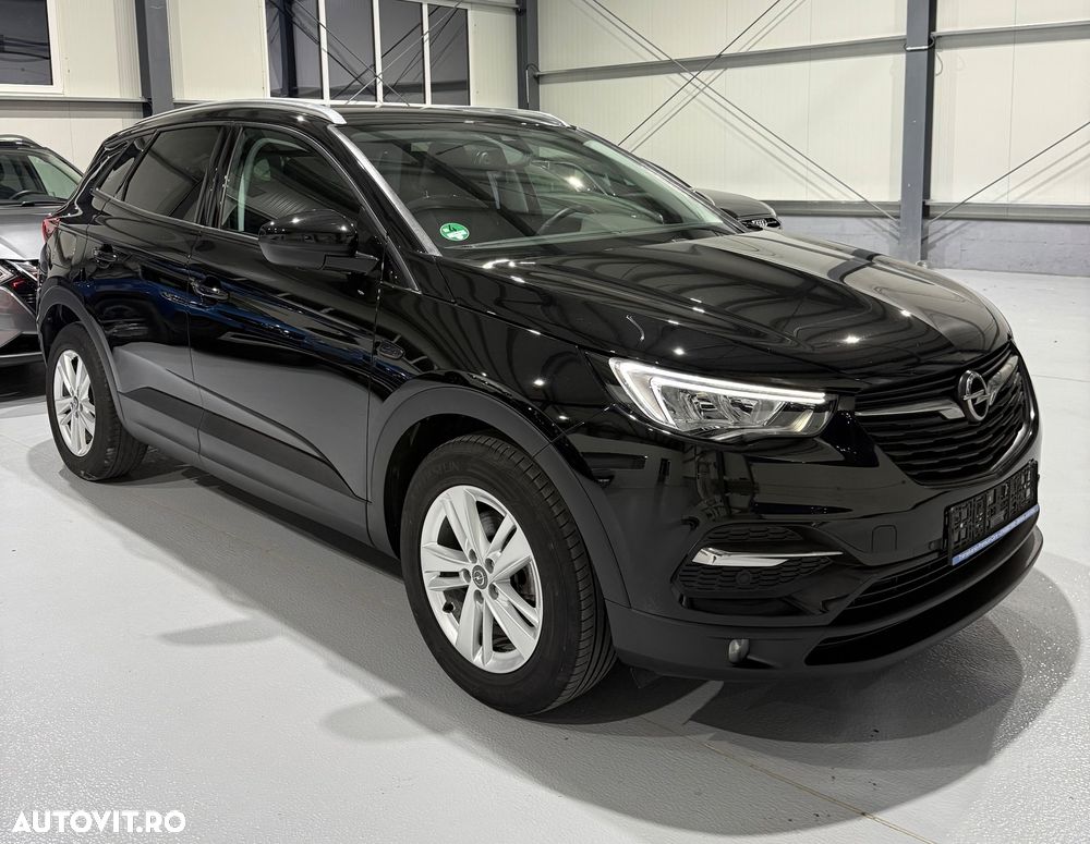 Opel Grandland X 1.2 Start/Stop Automatik Business Edition - 2