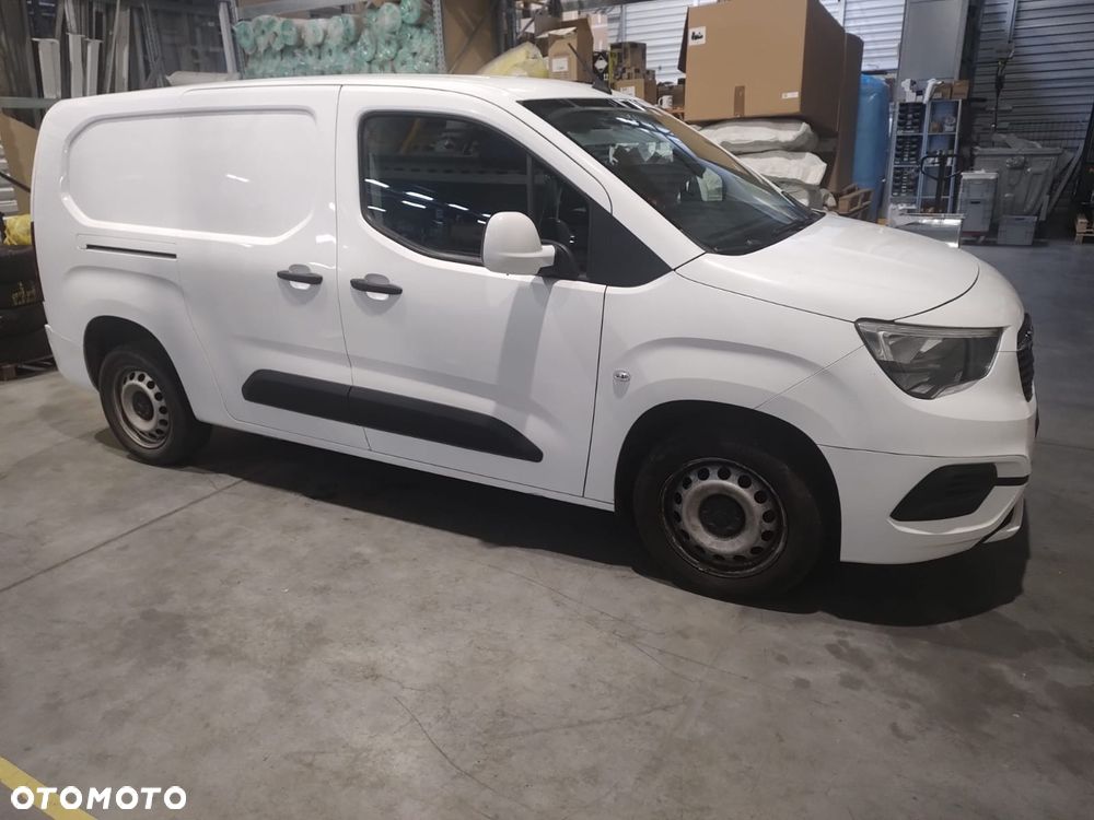 Opel COMBO - 1