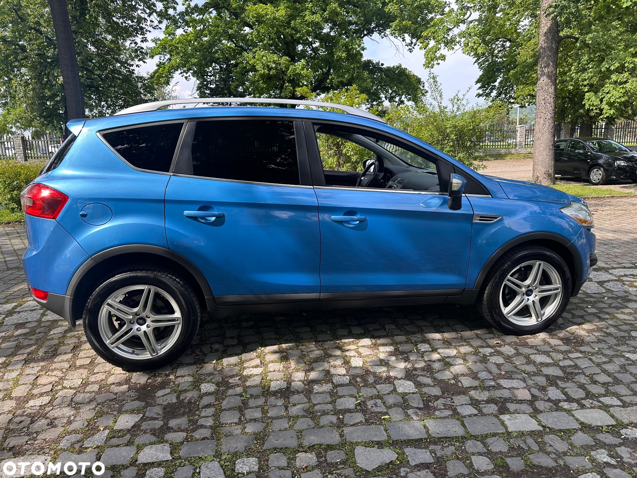 Ford Kuga 2.0 TDCi 4x4 Titanium - 25