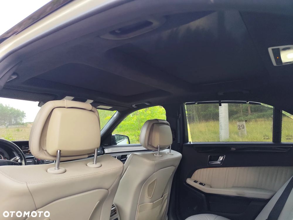 Mercedes-Benz Klasa E 500 4-Matic Avantgarde - 24