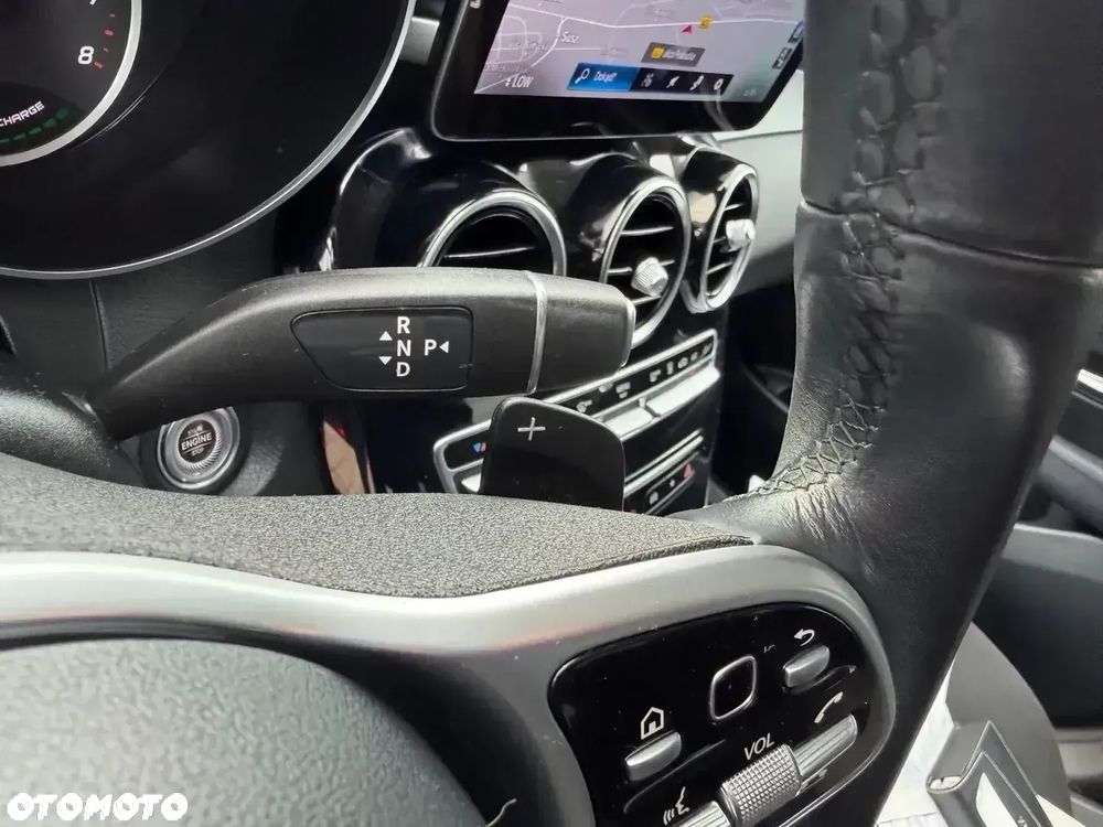 Mercedes-Benz GLC 300 e 4-Matic - 24