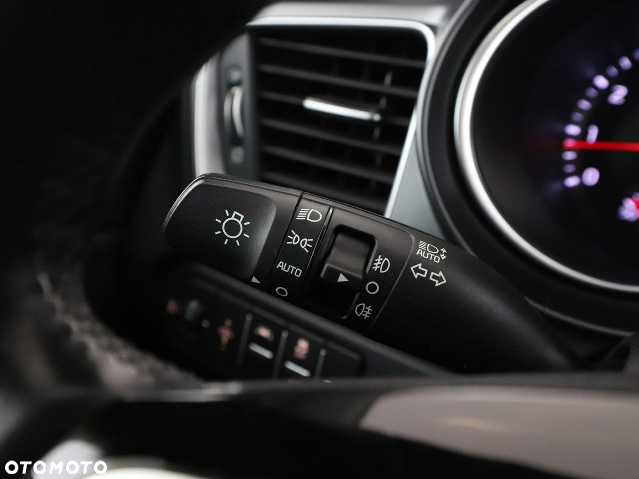 Kia XCeed 1.5 T-GDI XL - 31