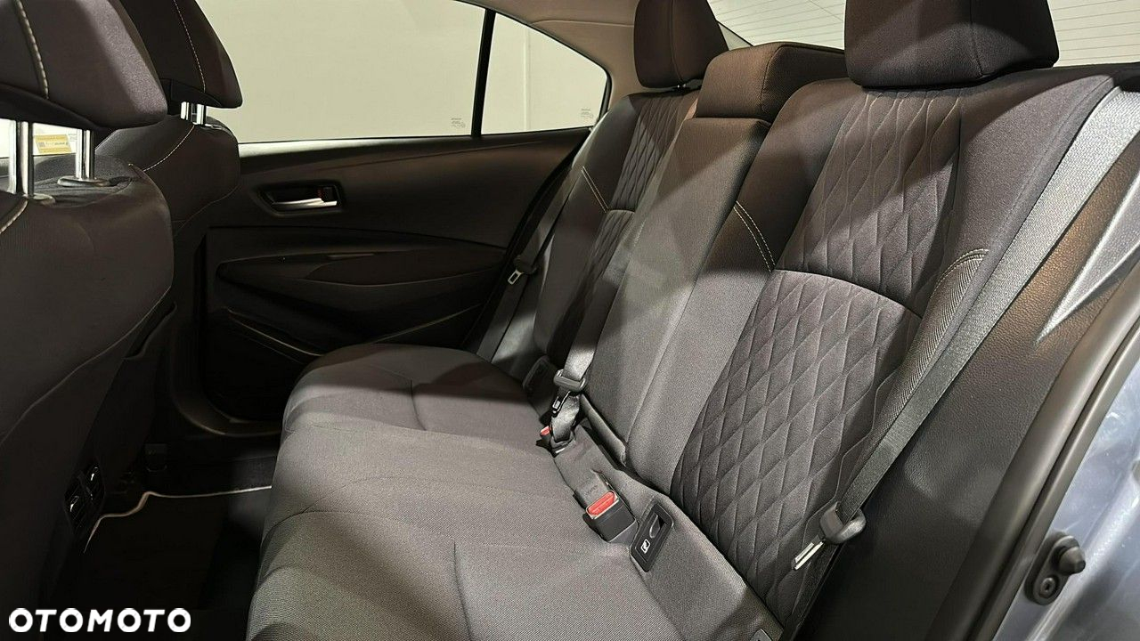 Toyota Corolla - 14
