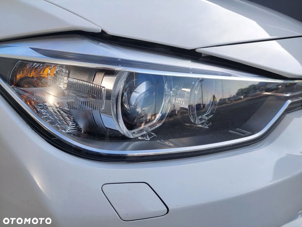 BMW Seria 3 320d - 13