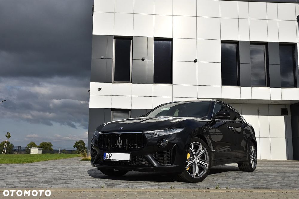 Maserati Levante S Q4 - 1