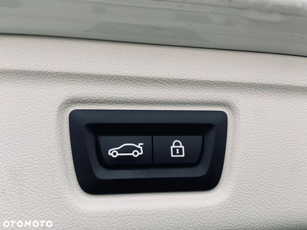 BMW Seria 3 320d Advantage - 24